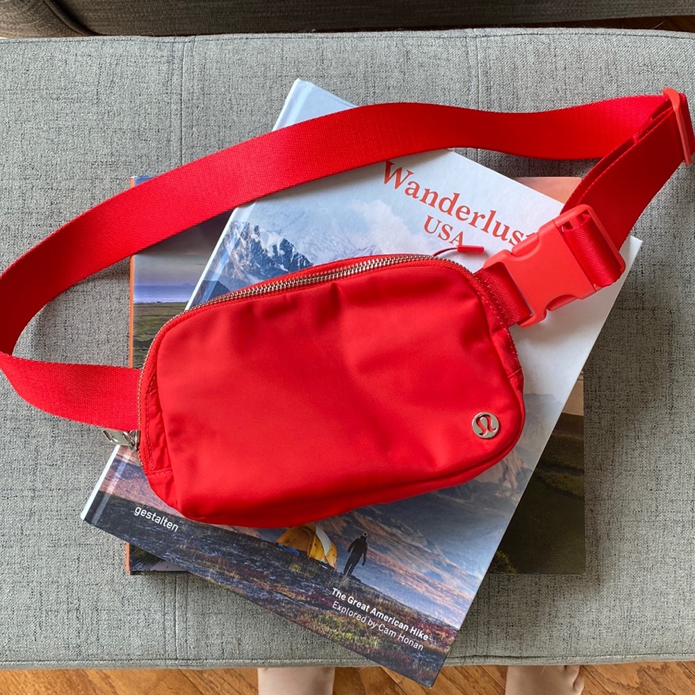 LuluLemon Everywhere Belt Bag 1L Love Red